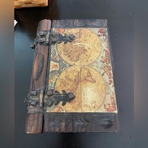 Vintage wooden jewelry Box